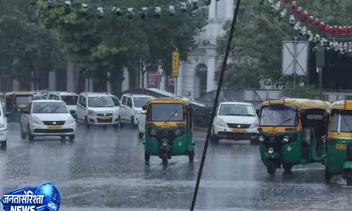 Delhi में मानसून सामान्य से 5 दिन देरी से पहुंचा Delhi में मानसून सामान्य से 5 दिन देरी से पहुंचा