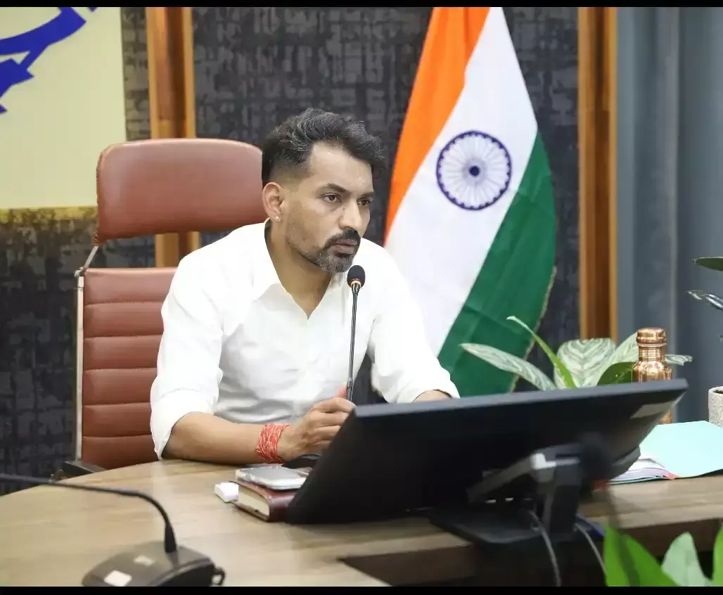 Dehradun: देहरादून में जिला योजना समिति गठन प्रक्रिया शुरू, लोगों की राय होगी शामिल Dehradun: देहरादून में जिला योजना समिति गठन प्रक्रिया शुरू, लोगों की राय होगी शामिल
