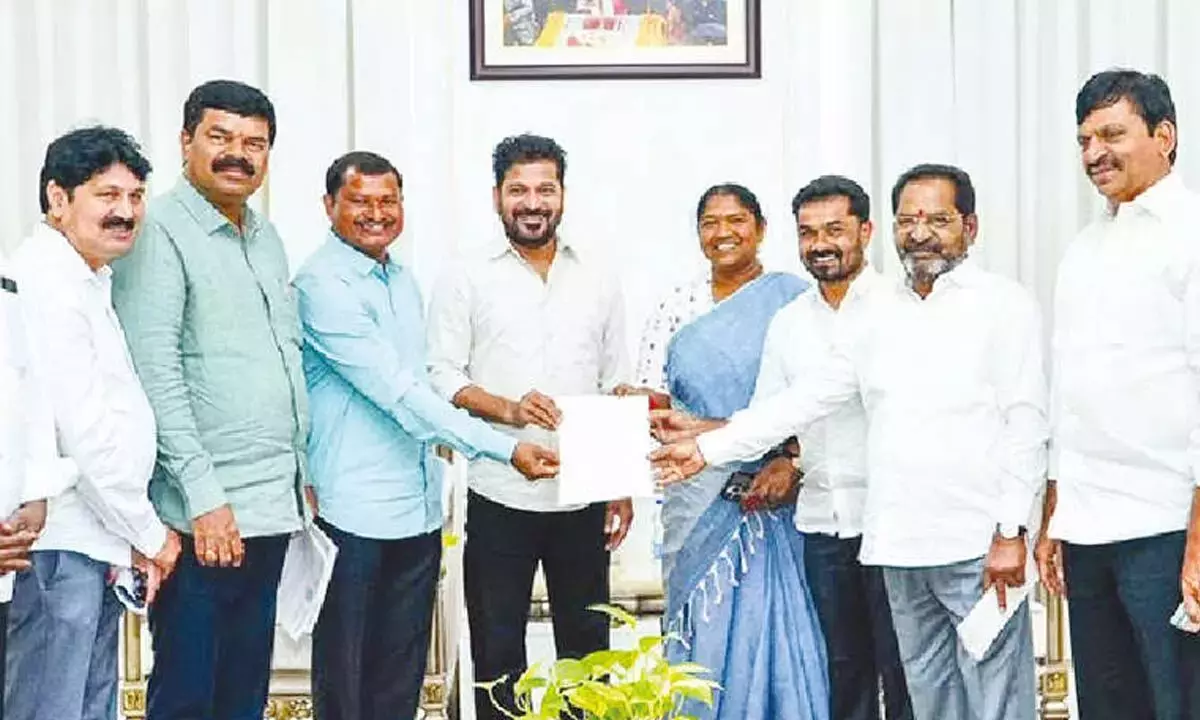 आदिवासी MLA एजेंसी एरिया के लिए ज़्यादा घर, ज़मीन के अधिकार चाहते
