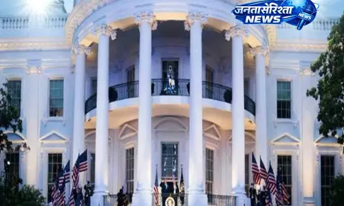 US ने 250वीं सालगिरह के लिए पासपोर्ट लॉन्च किया US ने 250वीं सालगिरह के लिए पासपोर्ट लॉन्च किया