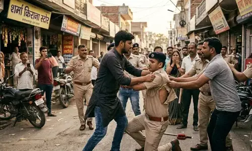 Aravalli : वन क्षेत्र में अवैध निर्माण रोकने पर वन अधिकारियों से मारपीट, वर्दी फाड़ी