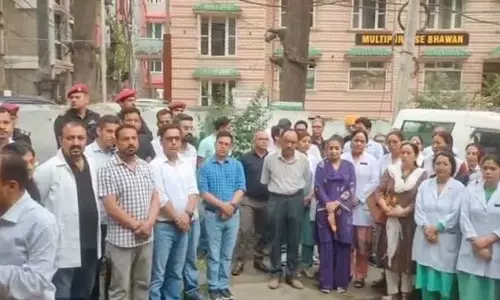 Dharamshala: सुरक्षा बढ़ाने के लिए पुहाड़ा-चंबी पुलों पर मेटल फेंसिंग का फैसला