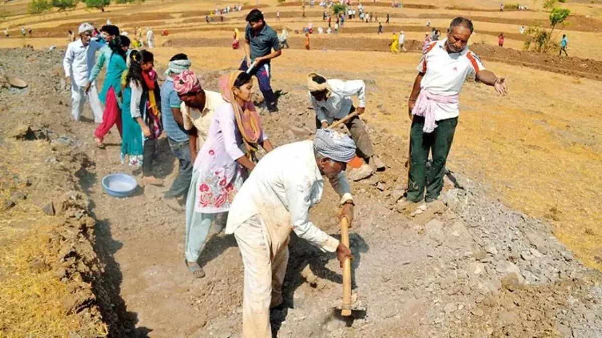 Mumbai: जिला स्तर पर आजीविका लक्ष्य तय, भिवंडी में 125 दिन रोजगार की गारंटी Mumbai: जिला स्तर पर आजीविका लक्ष्य तय, भिवंडी में 125 दिन रोजगार की गारंटी