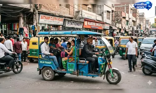 सरकार ने ई-रिक्शा ऐप्स पर सख्ती बढ़ाई सरकार ने ई-रिक्शा ऐप्स पर सख्ती बढ़ाई
