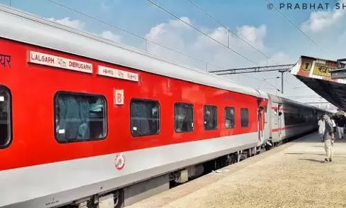Jaipur: रेल यात्रियों को झटका, तकनीकी कार्य के चलते कई ट्रेनों का मार्ग परिवर्तित Jaipur: रेल यात्रियों को झटका, तकनीकी कार्य के चलते कई ट्रेनों का मार्ग परिवर्तित