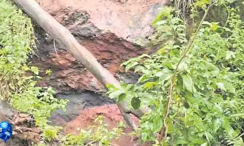Joda मिट्टी का टीला गिरने से नाबालिग की मौत Joda मिट्टी का टीला गिरने से नाबालिग की मौत