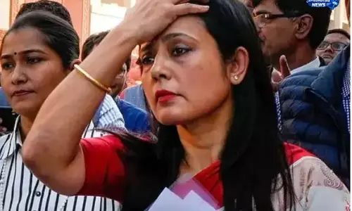 महुआ ने सुरक्षा की मांग को लेकर दायर की याचिका