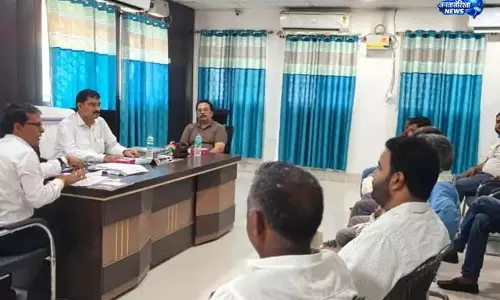 गढ़वा SDO ने SIR को लेकर की बैठक गढ़वा SDO ने SIR को लेकर की बैठक