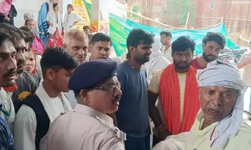 चालक और 9 माह की मासूम की जान गई