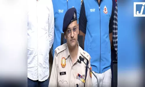 ड्रग तस्करी के बड़े नेटवर्क का भंडाफोड़, तीन आरोपी गिरफ्तार ड्रग तस्करी के बड़े नेटवर्क का भंडाफोड़, तीन आरोपी गिरफ्तार