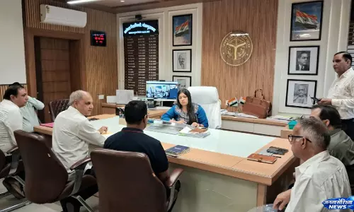 DMs  की बैठक में औद्योगिक मुद्दों पर चर्चा, समाधान के आदेश