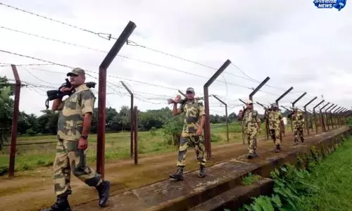 729 किमी सीमा पर कड़ी निगरानी, सुरक्षा बलों की तैनाती बढ़ी 729 किमी सीमा पर कड़ी निगरानी, सुरक्षा बलों की तैनाती बढ़ी