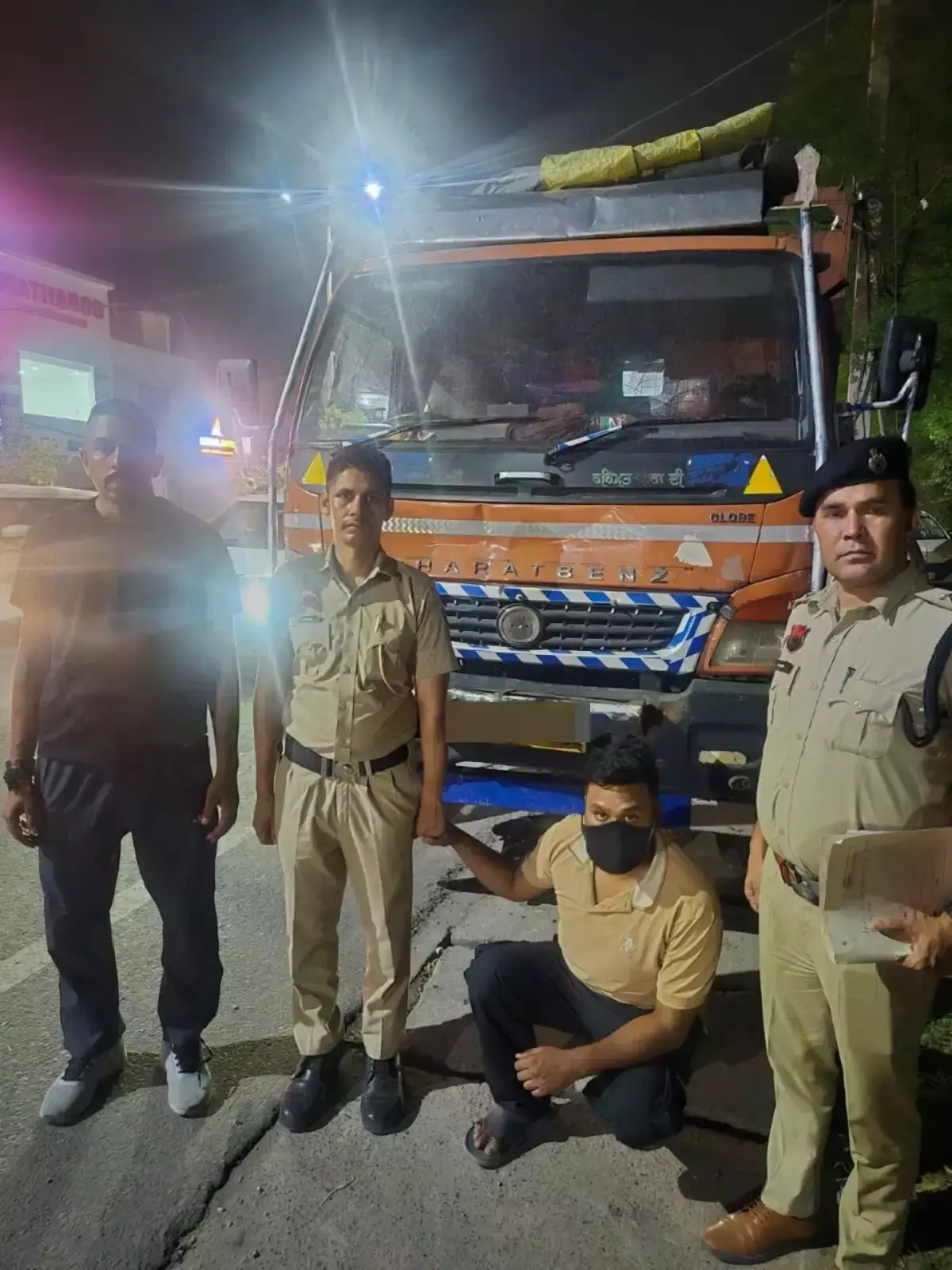 Faridabad: ऑनलाइन ट्रांसपोर्ट बुकिंग के नाम पर ठगी, आरोपी गिरफ्तार Faridabad: ऑनलाइन ट्रांसपोर्ट बुकिंग के नाम पर ठगी, आरोपी गिरफ्तार