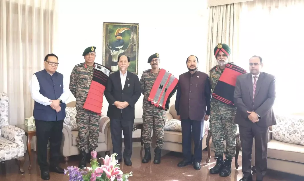 Nagaland: पूर्वी सेना प्रमुख ने राज्यपाल और मुख्यमंत्री के साथ सुरक्षा की समीक्षा की Nagaland: पूर्वी सेना प्रमुख ने राज्यपाल और मुख्यमंत्री के साथ सुरक्षा की समीक्षा की