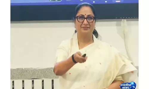 दिल्ली CM रेखा गुप्ता ने लॉन्च किया EV सब्सिडी पोर्टल दिल्ली CM रेखा गुप्ता ने लॉन्च किया EV सब्सिडी पोर्टल