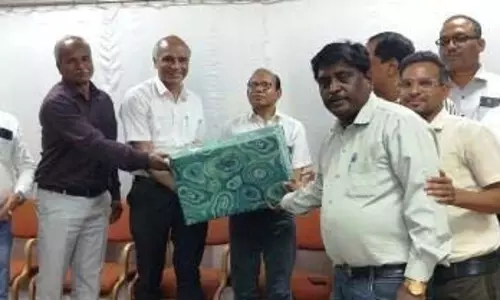 हर्ष कुमार मेश्राम ने संभाला राजनांदगांव क्षेत्र के मुख्य अभियंता का पदभार हर्ष कुमार मेश्राम ने संभाला राजनांदगांव क्षेत्र के मुख्य अभियंता का पदभार