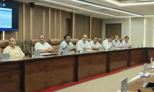 Noida जेवर कॉरिडोर परियोजना की समीक्षा, समन्वय पर जोर Noida जेवर कॉरिडोर परियोजना की समीक्षा, समन्वय पर जोर