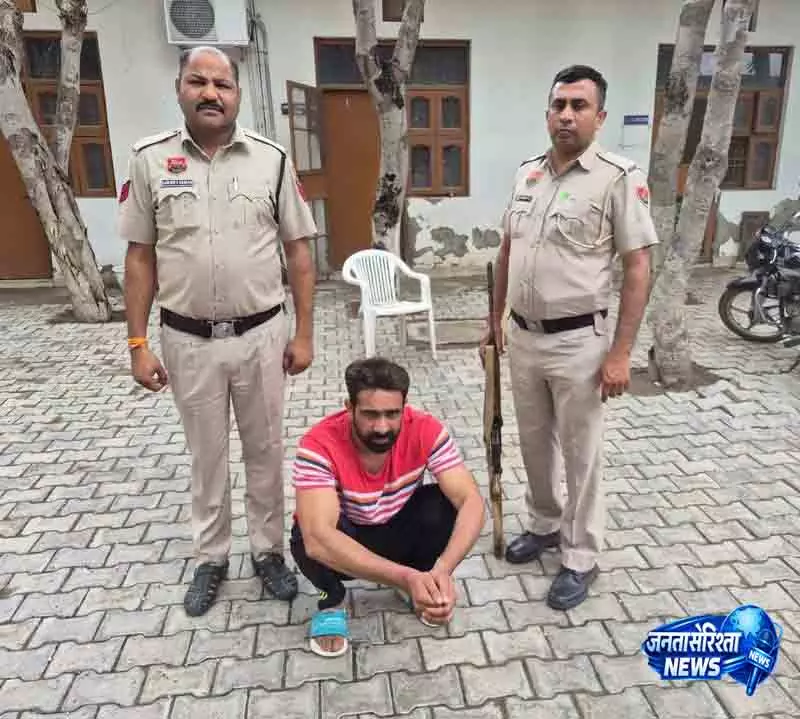 Gurugram में प्रेमिका को जिंदा जलाने का आरोप, आरोपी गिरफ्तार Gurugram में प्रेमिका को जिंदा जलाने का आरोप, आरोपी गिरफ्तार