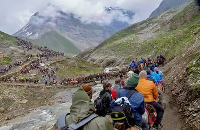 Amarnath Yatra 2026: प्रशासन ने दी रजिस्टर्ड तारीख पर यात्रा की सलाह Amarnath Yatra 2026: प्रशासन ने दी रजिस्टर्ड तारीख पर यात्रा की सलाह
