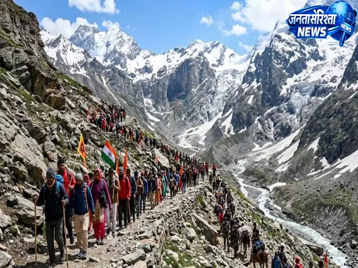अमरनाथ यात्रा पर प्रशासन सख्त, श्रद्धालुओं से पंजीकृत तिथि पर ही पहुंचने की अपील अमरनाथ यात्रा पर प्रशासन सख्त, श्रद्धालुओं से पंजीकृत तिथि पर ही पहुंचने की अपील