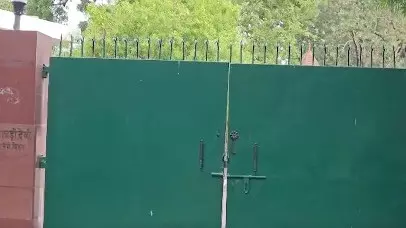 राबड़ी देवी ने दो दशक बाद सरकारी बंगला छोड़ा, राजनीतिक अध्याय समाप्त राबड़ी देवी ने दो दशक बाद सरकारी बंगला छोड़ा, राजनीतिक अध्याय समाप्त