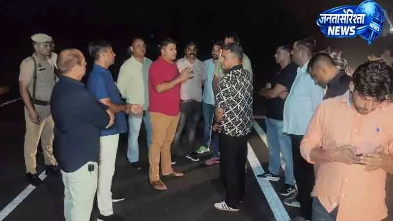 Karnal तरावड़ी में गोलीबारी के बाद गैंगस्टर का साथी गिरफ्तार Karnal तरावड़ी में गोलीबारी के बाद गैंगस्टर का साथी गिरफ्तार