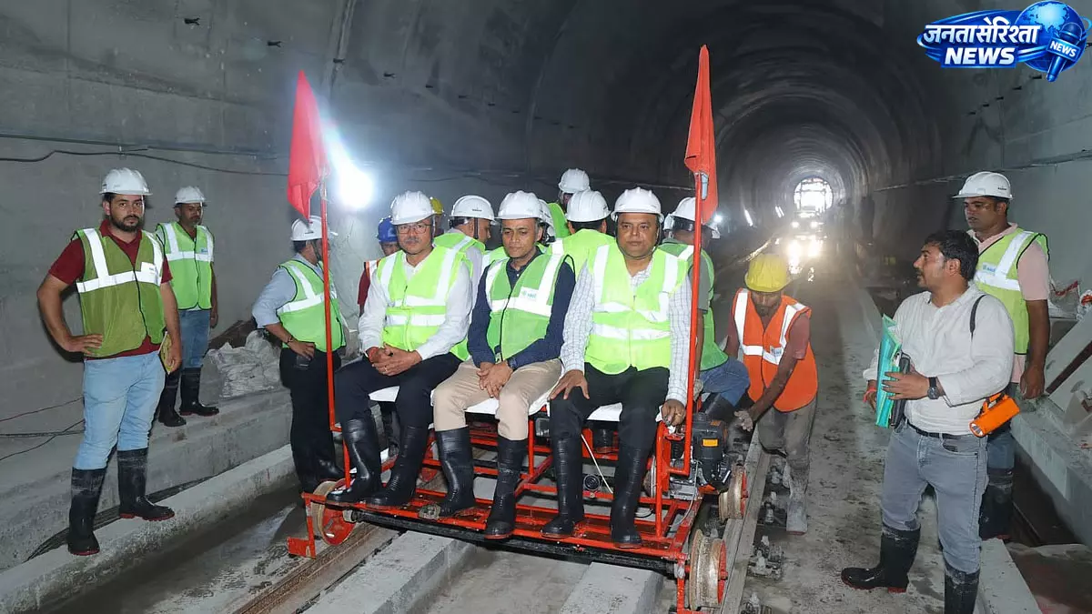 Indore-दाहोद रेल लाइन: दिवाली से पहले पीथमपुर-धार को ट्रेन सेवा की उम्मीद Indore-दाहोद रेल लाइन: दिवाली से पहले पीथमपुर-धार को ट्रेन सेवा की उम्मीद