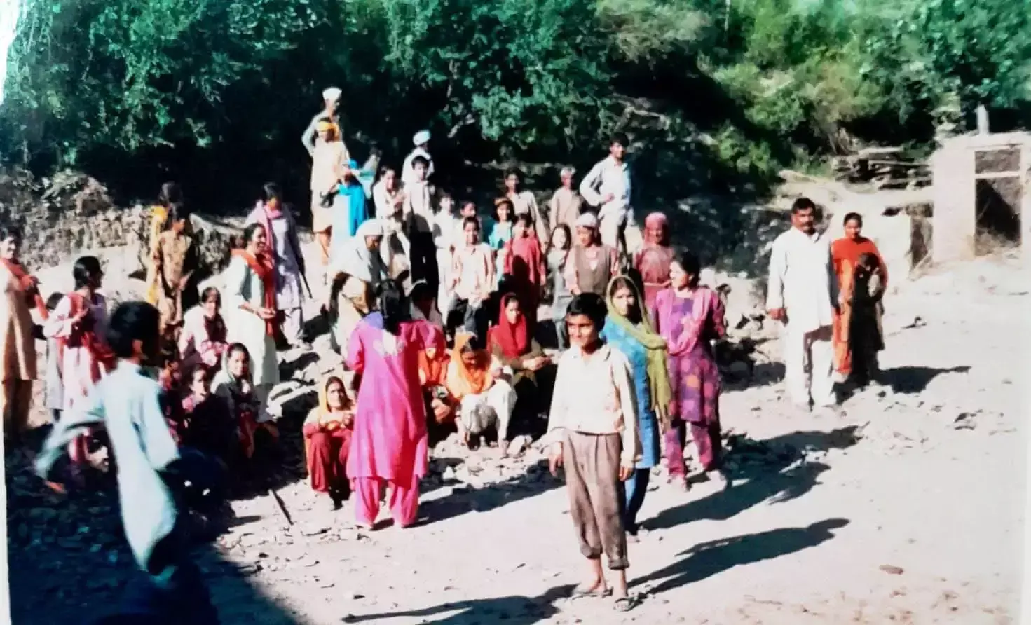 Mandi: सेवा, संस्कार और समर्पण का प्रतीक बना पांगणा की महिलाओं का श्रमदान Mandi: सेवा, संस्कार और समर्पण का प्रतीक बना पांगणा की महिलाओं का श्रमदान