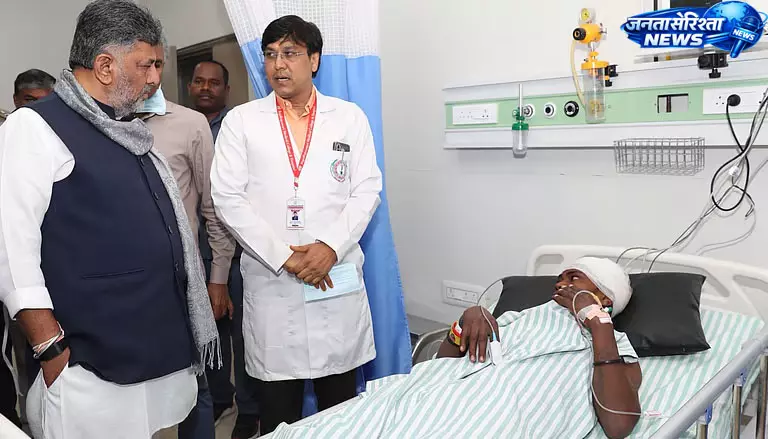 Karnataka : सरकार ने जांच के बाद कार्रवाई का भरोसा दिया Karnataka : सरकार ने जांच के बाद कार्रवाई का भरोसा दिया