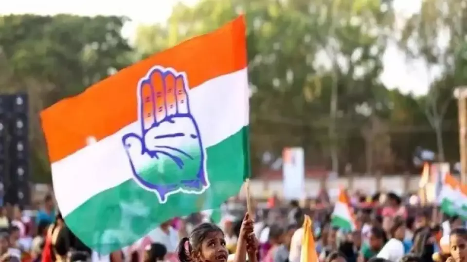 Srinagar: कांग्रेस ने अनुशासनहीनता पर जम्मू-कश्मीर के दो नेताओं को किया निलंबित Srinagar: कांग्रेस ने अनुशासनहीनता पर जम्मू-कश्मीर के दो नेताओं को किया निलंबित