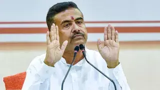 Kolkata: पश्चिम बंगाल में साइबर अपराध से निपटने के लिए हर थाने में सहायता कक्ष Kolkata: पश्चिम बंगाल में साइबर अपराध से निपटने के लिए हर थाने में सहायता कक्ष