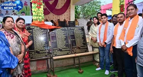 सरकार गांवों के समग्र विकास के लिए प्रतिबद्ध: मंत्री टंकराम वर्मा सरकार गांवों के समग्र विकास के लिए प्रतिबद्ध: मंत्री टंकराम वर्मा