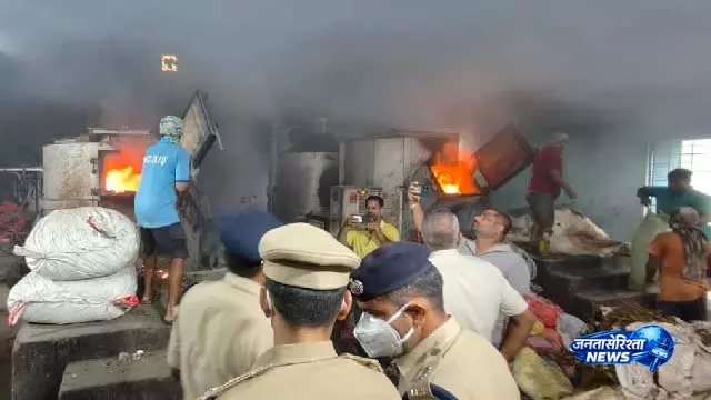 नशा-मुक्त ओडिशा मिशन: Odisha पुलिस ने ज़ब्त की गई 64.8 मीट्रिक टन से ज़्यादा गांजा किया नष्ट नशा-मुक्त ओडिशा मिशन: Odisha पुलिस ने ज़ब्त की गई 64.8 मीट्रिक टन से ज़्यादा गांजा किया नष्ट