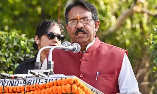 दिल्ली भाजपा अध्यक्ष ने मतदाता सूची के एसआईआर पर बैठक की अध्यक्षता की दिल्ली भाजपा अध्यक्ष ने मतदाता सूची के एसआईआर पर बैठक की अध्यक्षता की
