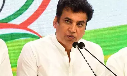 Delhi अस्पताल बेडशीट घोटाले में जांच की मांग Delhi अस्पताल बेडशीट घोटाले में जांच की मांग