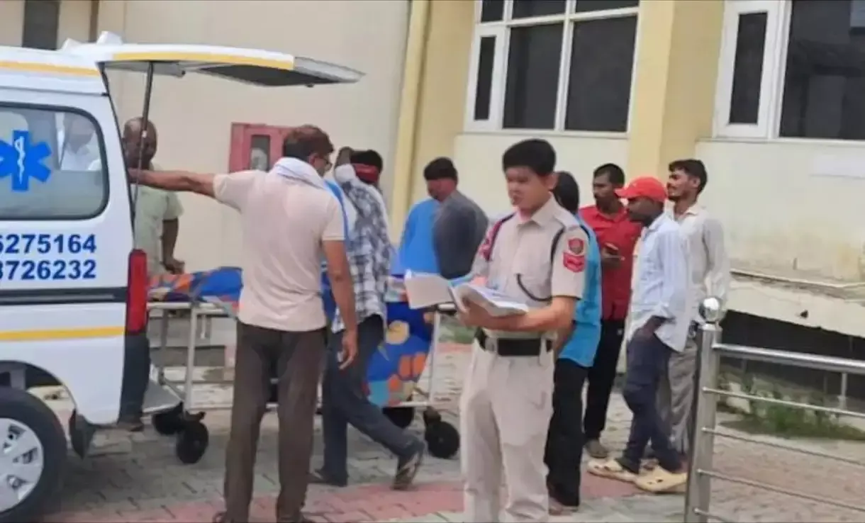 Panipat: रोपाई के दौरान हादसा, करंट की चपेट में आने से मजदूर की मौत Panipat: रोपाई के दौरान हादसा, करंट की चपेट में आने से मजदूर की मौत
