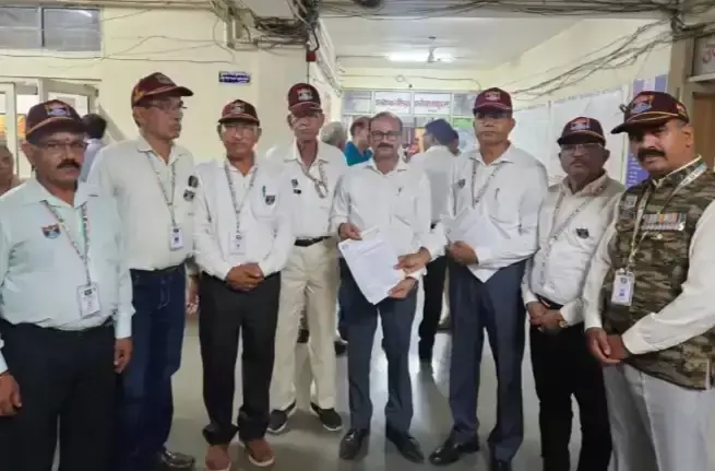 Gurugram: गुरुग्राम में पूर्व सैनिकों का प्रदर्शन, किश्तवाड़ घटना पर कार्रवाई की मांग
