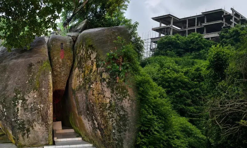Assam : हातिशिला मंदिर के पास होटल प्रोजेक्ट पर चिंता Assam : हातिशिला मंदिर के पास होटल प्रोजेक्ट पर चिंता