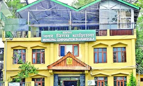 Dharamshala: पूर्व मेयर के खिलाफ सरकारी भूमि पर कब्जे की शिकायत पीएम कार्यालय पहुंची Dharamshala: पूर्व मेयर के खिलाफ सरकारी भूमि पर कब्जे की शिकायत पीएम कार्यालय पहुंची