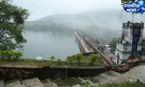 Kerala : पंबला डैम से पानी छोड़ा गया, जलस्तर 251.70 मीटर पहुंचा Kerala : पंबला डैम से पानी छोड़ा गया, जलस्तर 251.70 मीटर पहुंचा