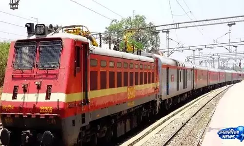 Cuttack में ट्रेन की चपेट में आने से एक व्यक्ति की मौत Cuttack में ट्रेन की चपेट में आने से एक व्यक्ति की मौत