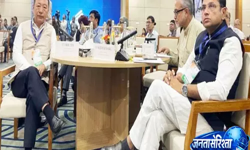 निर्यात को नई गति देने की तैयारी, वाणिज्य मंत्री टी. टी. भूटिया ने व्यापार बोर्ड बैठक में रखी रणनीति निर्यात को नई गति देने की तैयारी, वाणिज्य मंत्री टी. टी. भूटिया ने व्यापार बोर्ड बैठक में रखी रणनीति