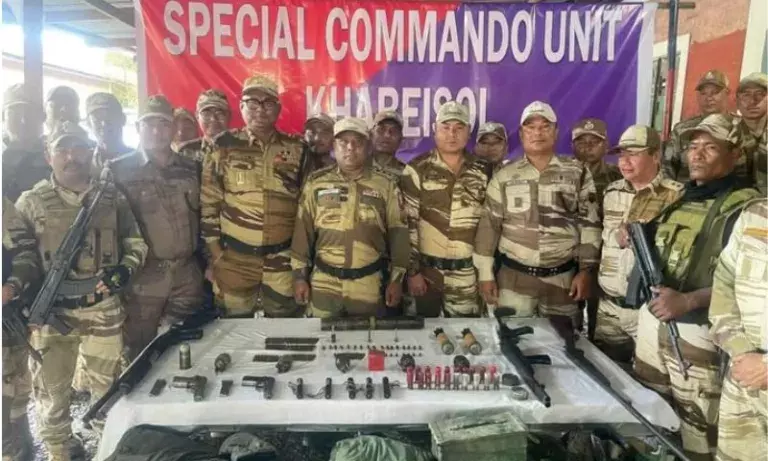 Manipur: KCP-PWG कैडर गिरफ्तार, जॉइंट ऑपरेशन में भारी मात्रा में हथियार बरामद Manipur: KCP-PWG कैडर गिरफ्तार, जॉइंट ऑपरेशन में भारी मात्रा में हथियार बरामद