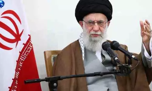 Tehran सर्वोच्च नेता के श्रद्धांजलि समारोह में शीर्ष गणमान्य शामिल Tehran सर्वोच्च नेता के श्रद्धांजलि समारोह में शीर्ष गणमान्य शामिल