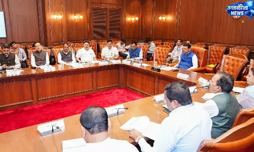 फडणवीस ने SC/ST अत्याचार मामलों में सजा दर सुधारने के दिए निर्देश