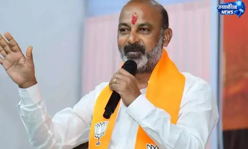 बंदी संजय का बयान: सीएम रेवंत को बधाई, सरकार पर सवाल