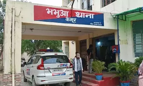 अवैध शराब और हथियारों का जखीरा जब्त अवैध शराब और हथियारों का जखीरा जब्त