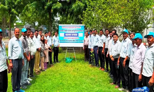 केवल पौधे लगाना ही पर्याप्त नहीं है, बल्कि उनका संरक्षण और नियमित देखभाल भी आवश्यक: त्रिभुवन पाटीदार केवल पौधे लगाना ही पर्याप्त नहीं है, बल्कि उनका संरक्षण और नियमित देखभाल भी आवश्यक: त्रिभुवन पाटीदार
