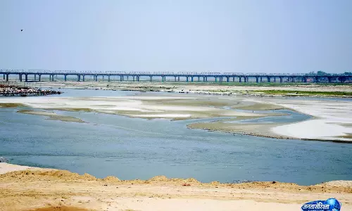 बिहार के Samastipur में निर्माणाधीन पुल का स्लैब गिरने से चार मजदूर घायल बिहार के Samastipur में निर्माणाधीन पुल का स्लैब गिरने से चार मजदूर घायल