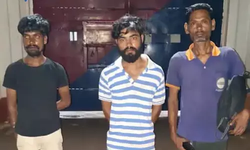 कोरबा में इंडियन ऑयल डिपो के बाहर कर्मियों से मारपीट, 3 आरोपी गिरफ्तार कोरबा में इंडियन ऑयल डिपो के बाहर कर्मियों से मारपीट, 3 आरोपी गिरफ्तार